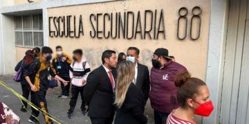 Alumno de secundaria en CDMX amenaza con llevar pistola y matar a compañeros