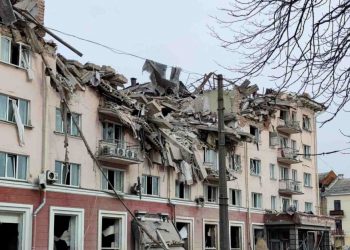 Al menos 8 muertos y 12 heridos en ataque ruso sobre Chernígov en Ucrania