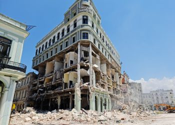Sube a 18 la cifra de muertos tras explosión en un hotel de La Habana