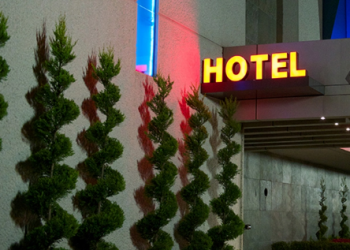 Alistan proyecto para instalación de cámaras y botones de pánico en hoteles de CDMX