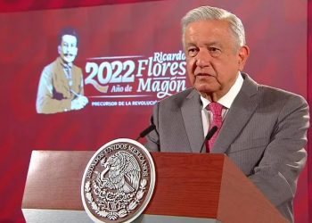 López Obrador felicita a las mamás; hace reconocimiento especial a las buscadoras y fallecidas