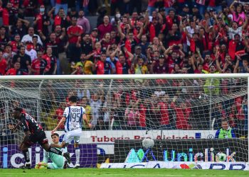 Digno de final, Atlas toma ventaja de 2-0 sobre Pachuca