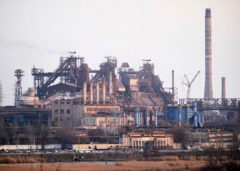 Guterres satisfecho por la evacuación de civiles de la acería de Azovstal