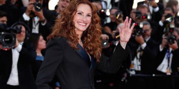 Julia Roberts luce su sonrisa en la alfombra roja de Cannes