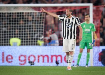 Giorgio Chiellini se despide del Juventus