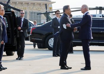 Biden llega a Corea del Sur, bajo la sombra de posible prueba nuclear del vecino del norte