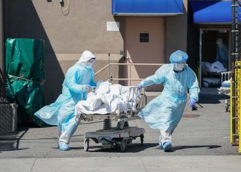 OMS cifra en 15 millones las muertes por COVID, el doble de lo calculado