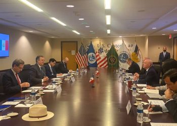 Ebrard se reúne con el secretario de Seguridad Nacional de EU, abordan migración y seguridad fronteriza
