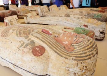 Hallan 250 sarcófagos en Egipto; es uno de los monumentos más antiguos del mundo