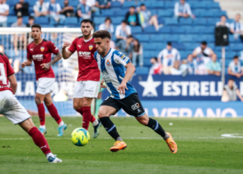 Espanyol y el Valencia firman empate a un gol en el RCDE Stadium