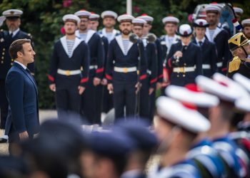 Macron es investido con un “proyecto europeo” y Ucrania como prioridad