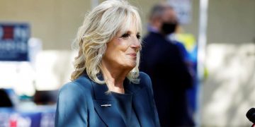 Jill Biden se entrevista con la presidenta de Eslovaquia