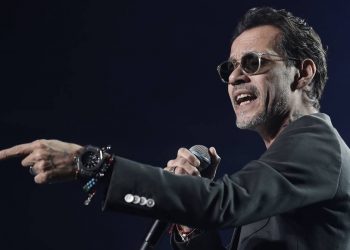Marc Anthony suspende concierto en Panamá debido a lesión en la espalda