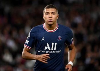 Mbappé se queda en el PSG, según L’Équipe