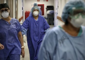 Una de las cosas que deben asegurar es el tema de seguridad de médicos: López Álvarez