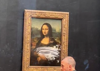 Lanzan pastel al cuadro de La Mona Lisa en el Museo Louvre