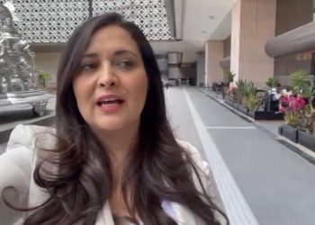 Insisten opositores en reinstalar 27 mil escuelas de tiempo completo