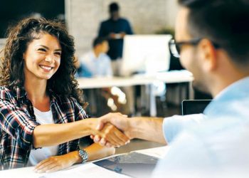 El primer empleo es fundamental, si el primer empleo del joven es formal es muy difícil que salgan de ahí: Becerra