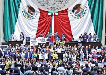 Anuncia Morena denuncia ante FGR contra diputados que frenaron Reforma Eléctrica