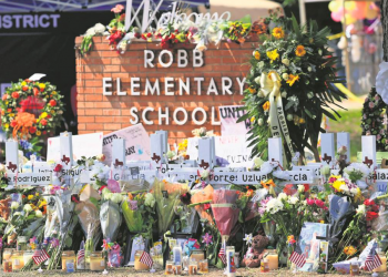 Despiden en Texas a las dos primeras víctimas del tiroteo en primaria