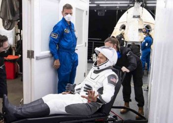 Cuatro astronautas regresan a Tierra a bordo de una cápsula de SpaceX