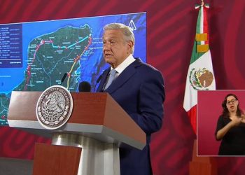 No van a poder detenernos, afirma AMLO sobre freno a tramo 5 del Tren Maya