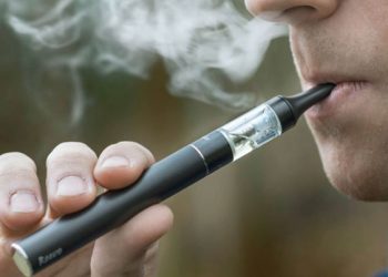 México emite alerta sanitaria máxima por vapeadores