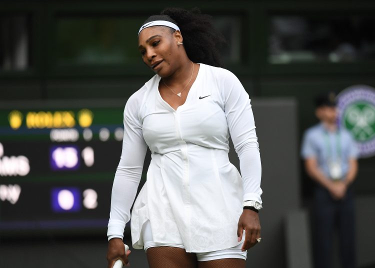 Wimbledon (United Kingdom), 28/06/2022.- Serena Williams of USA reacts in the women's first round match against Harmony Tan of France at the Wimbledon Championships, in Wimbledon, Britain, 28 June 2022. (Tenis, Francia, Reino Unido, Estados Unidos) EFE/EPA/ANDY RAIN EDITORIAL USE ONLY