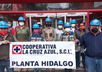 Socios cooperativistas de Cruz Azul, exigen a la CFE la restitución del suministro de energía eléctrica