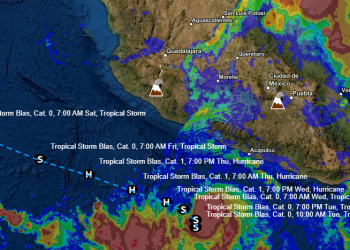La tormenta tropical Blas surge en el Pacífico mexicano