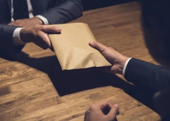 Hay tres proveedores riesgosos a los que se les asignaron 9 mil mdp: Avendaño