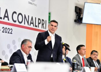 Desdeña Alito Moreno a ex dirigentes nacionales del PRI