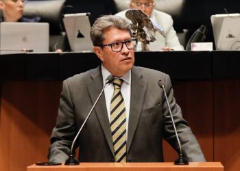 Descarta Monreal reunión con Mario Delgado para aclarar su exclusión del evento de precandidatos de Morena