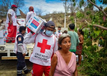 Llega ayuda humanitaria de Cruz Roja Mexicana a afectados en Oaxaca por el Huracán Agatha