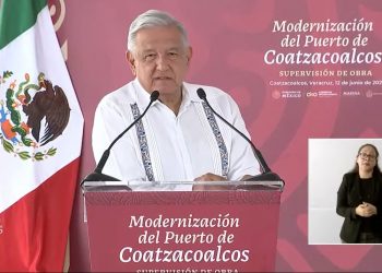 AMLO llama a evitar que vengan los zopilotes a quedarse con el patrimonio de México