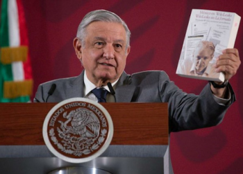 López Obrador pedirá a Biden liberar a Julian Assange