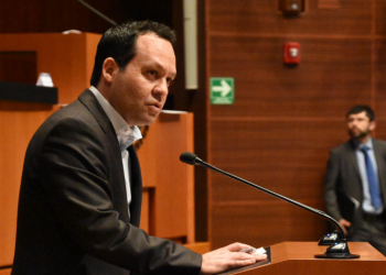 Crítica MC en el Senado la Moratoria constitucional declarada por PAN, PRI y PRD en el Congreso