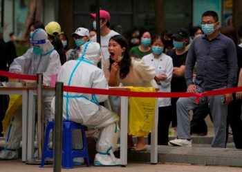 Reportan grave brote de COVID en distrito de Beijing