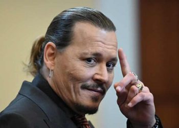 Jurado da la razón a Johnny Depp en el caso difamación en contra de su ex-esposa Amber Heard