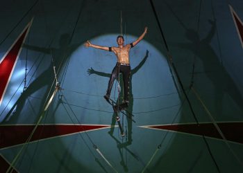 Los circos levantan de nuevo sus carpas tras crisis