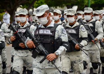 López Obrador justifica despliegue militar ante avance de caravana migrante