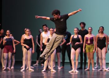 Audiciones en México para el Royal Ballet School y clases con Isaac Hernández