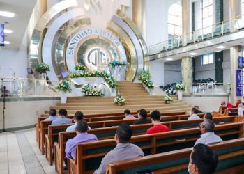 Naasón Joaquín García seguirá ministrando a la iglesia desde el lugar donde se encuentre: La Luz del Mundo