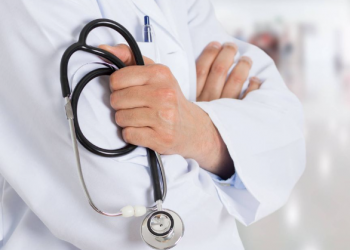 México busca médicos de Cuba y Europa para resolver déficit de personal