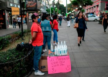 Puebla emite decreto para prevenir contagios de COVID-19