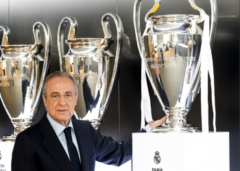 La decimocuarta “Orejona” ya luce junto al resto en el Bernabéu