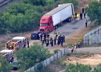 Absolutamente horrible, la muerte de 50 migrantes dentro de tráiler en Texas: Casa Blanca