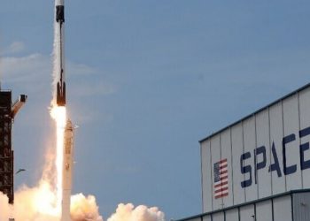 SpaceX lanza un satélite de comunicaciones para la empresa egipcia Nilesat