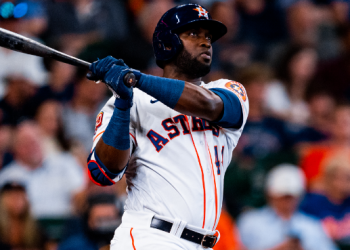 Yordan Álvarez se consolida entre los mejores latinos de Grandes Ligas