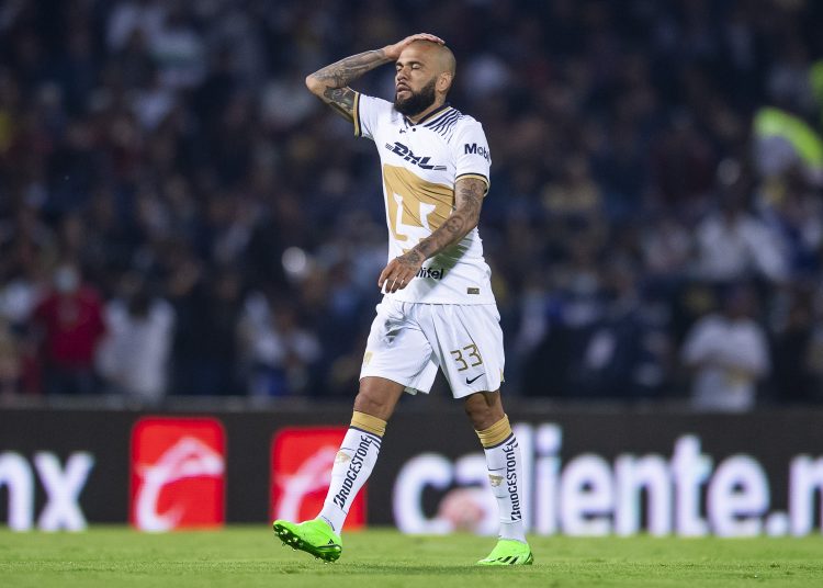Dani Alves of Pumas during the game Pumas UNAM vs Mazatlan FC, corresponding Round 05 the Torneo Apertura 2022 of the Liga BBVA MX at Olimpico Universitario Stadium, on July 27, 2022.



Dani Alves de Pumas durante el partido Pumas UNAM vs Mazatlan FC, correspondiente a la Jornada 05 del Torneo Apertura 2022 de la Liga BBVA MX en el Estadio Olimpico Universitario, el 27 de julio de 2022.